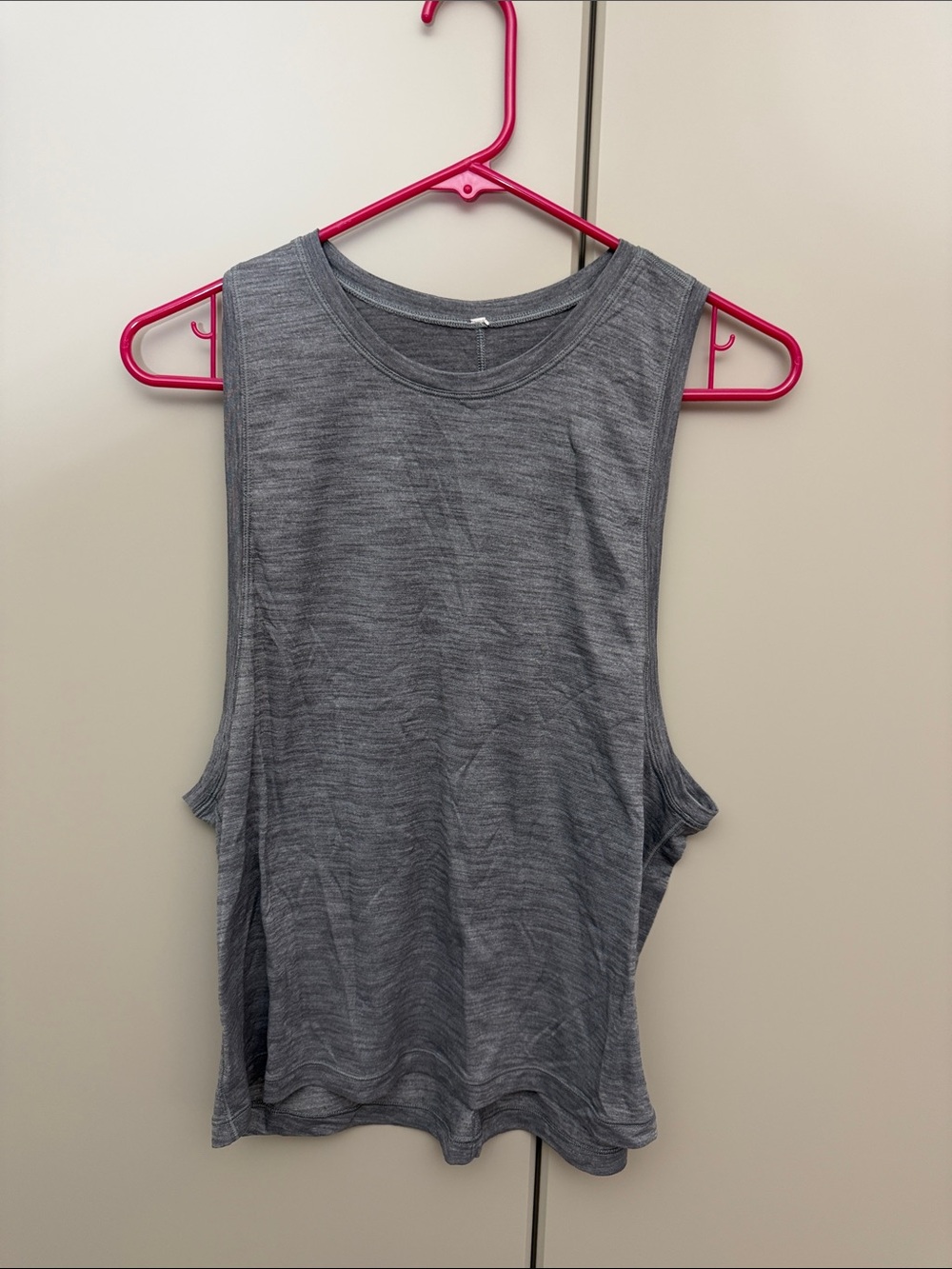 Lululemon Women’s Sleeveless Muscle Tank Top - Gray